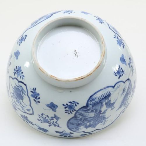 18e eeuwse Chinese Punchbowl porselein Große blau-weiße Porzellanschale aus dem &hellip;