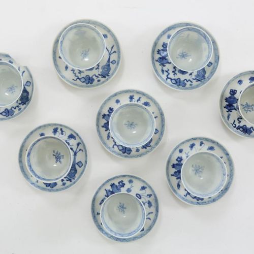 Serie van 8 kop en schotel, China Set di 8 tazze e piattini in porcellana con de&hellip;