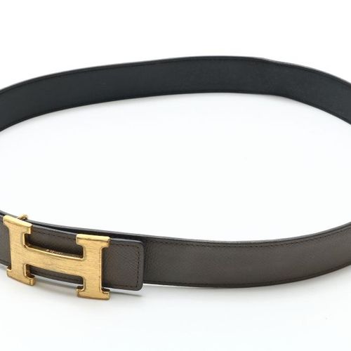 Hermes, grijs/ zwart riem Hermes gray/ black leather belt, reversible, with gold&hellip;