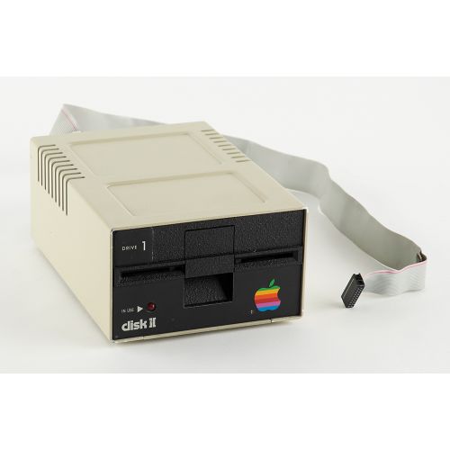 Apple IIe External Keyboard Prototype and Computer 用于苹果IIe的罕见和不寻常的法国外置键盘原型，其风格类似&hellip;