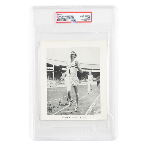 Null Promotional 5 x 6 photo card of Roger Bannister sprinting across the finish&hellip;