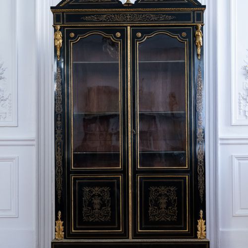 Null Cabinet in neo-boulle marquetry of brass on blackened wood. Surmounted by a&hellip;