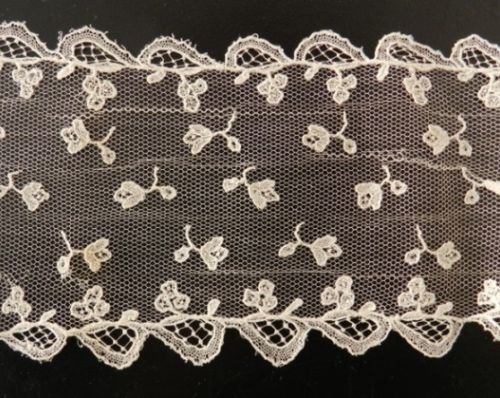 Corbata de encaje antiguo de Alençon (Francia) c. 1800 Cravate ancienne en dente&hellip;