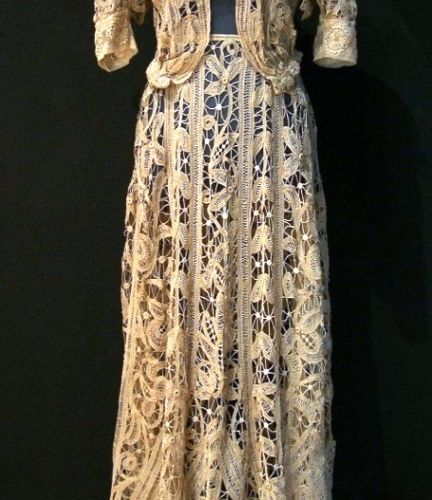 Vestido para mujer, Inglaterra c. 1900 Robe deux pièces pour femme. L'œuvre a ét&hellip;
