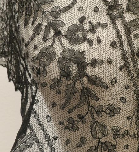 Manteleta de encaje para señorita c. 1890 Nappe en dentelle de dame en dentelle &hellip;