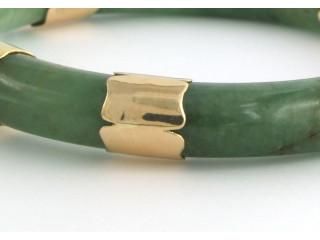 Null Jade scharnierarmband met 14 Kt. Rosé gouden slot, scharnier en tussenstukk&hellip;
