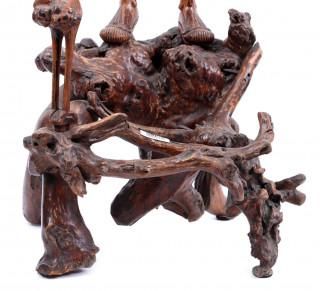 Null Sculpture chinoise ancienne en racine d'arbre représentant un homme et un o&hellip;
