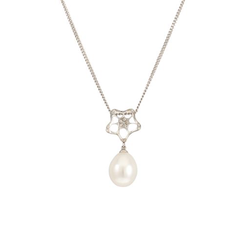 Null A PEARL AND DIAMOND PENDANT, the shaped diamond panel suspending pearl drop&hellip;