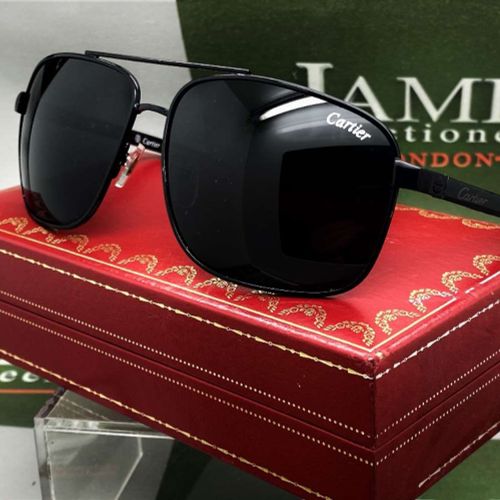 Cartier Aviator Sunglasses With Black Frame, Wood Arms. Lunettes de soleil Carti&hellip;