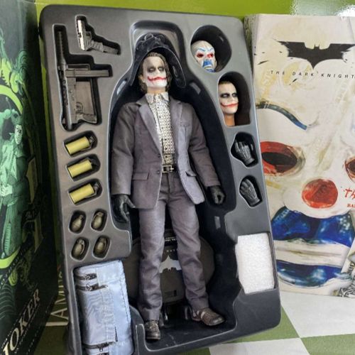 Hot Toys "The Joker" Bank Robber Edition 1/6 Scale Figure Hot Toys 小丑银行劫匪版 MMS79&hellip;
