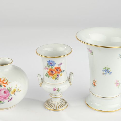 Null 3 vases, Meissen, sword mark, 1st choice, different shapes, different flora&hellip;