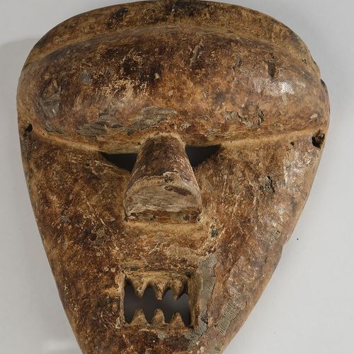 Null Maske, "kasangu", Salampasu, Kongo, Afrika, Holz, braun patiniert, dreiseit&hellip;