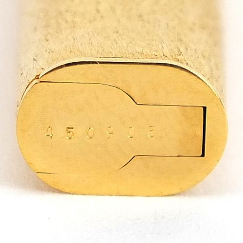 Null Bolígrafo Must de Cartier chapado en oro y esmaltado con estuche, cartera d&hellip;