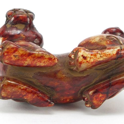 Null 中国红石雕神兽，长6.5厘米 - 现场竞价请访问www.Eastbourneauction.Com