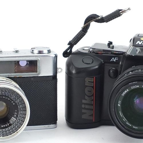 Null Two vintage cameras comprising Yashica Minister III and Nikon F-401S with a&hellip;