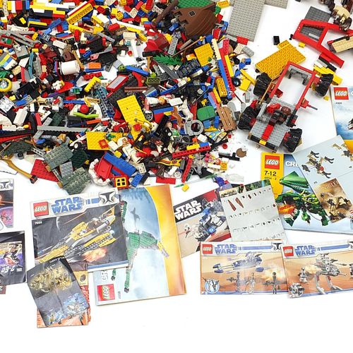 Null Large collection of vintage and later Lego, some boxes, total weight with b&hellip;