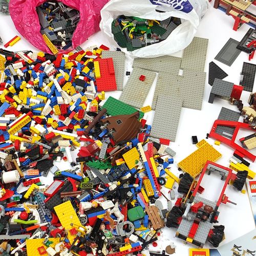Null Grande collection de Lego vintage et plus récents, quelques boîtes, poids t&hellip;