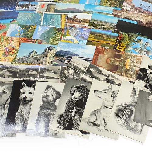 Null Amplia colección de artículos efímeros, incluyendo tarjetas postales, algun&hellip;