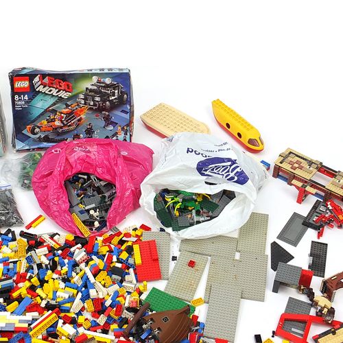 Null Grande collezione di Lego d'epoca e successivi, alcune scatole, peso totale&hellip;
