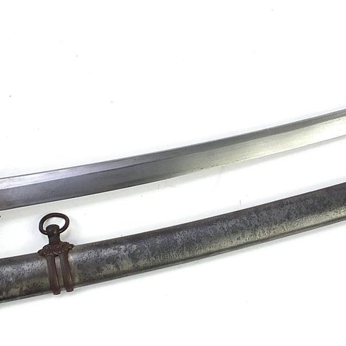 Null 日本军事题材的武士刀，手柄、刀鞘和钢刀，全长97.5厘米 - 实时竞拍请访问www.Eastbourneauction.Com