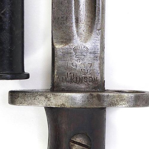 Null 英国军队1907年第一次世界大战威尔金森模式刺刀，带刀鞘，钢制刀身有压印痕迹，全长58.5厘米 - 实时竞价请访问www.Eastbourneauct&hellip;