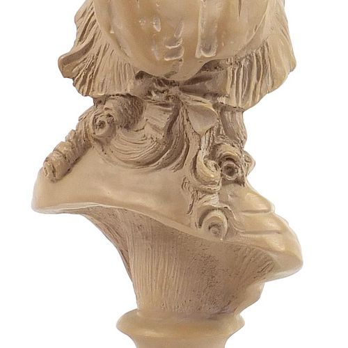 Null Buste décoratif en terre cuite d'une jeune fille italienne, 44,5 cm de haut&hellip;