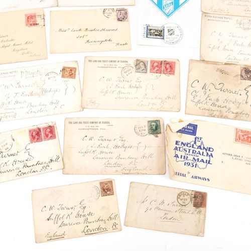 Null Sélection de timbres sur des couvertures, y compris Victorian Penny Red, Am&hellip;