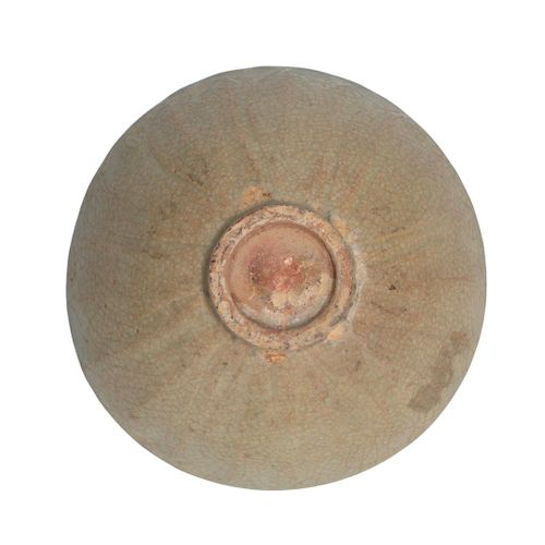 Null Longquan Seladon Lotos Schale, unmarkiert, China Ming.

HxT: 7 x 16,5 cm.