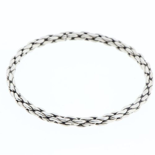 Null Bracelet tressé.
Poids total : 34 g.