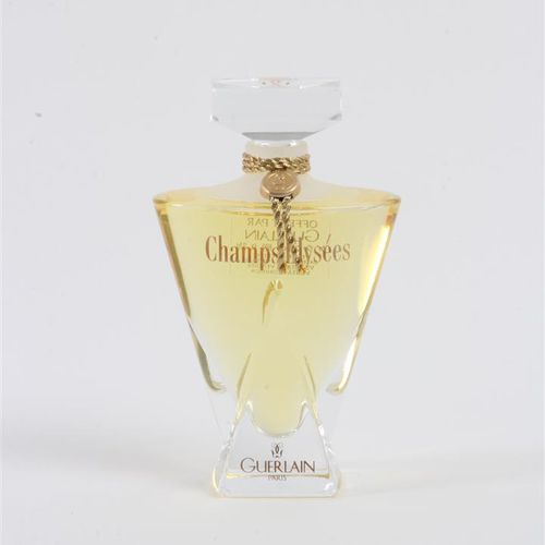 Null Parfum Guerlain Paris Champs-Élysées, deux flacons de 30 ml. L'édition spéc&hellip;