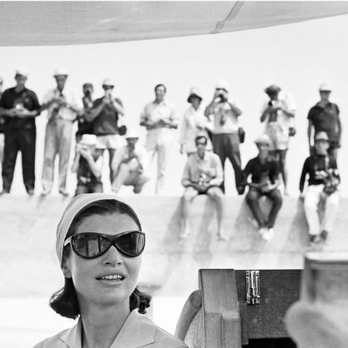 Benno Graziani Benno Graziani (1923-2018)
"Jackie Kennedy e i paparazzi. Amalfi,&hellip;