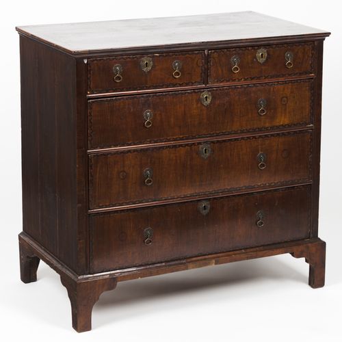 Null A Queen Anne chest of drawers
Oak and mahogany veneer

Three long and two s&hellip;