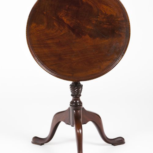 Null A small George III tripod table
Mahogany and other timbers

Tilt top, centr&hellip;