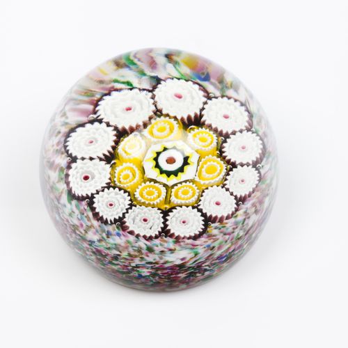 Null A paperweight
Glass paste

Inner "millefiori" decoration

20th century

Dia&hellip;