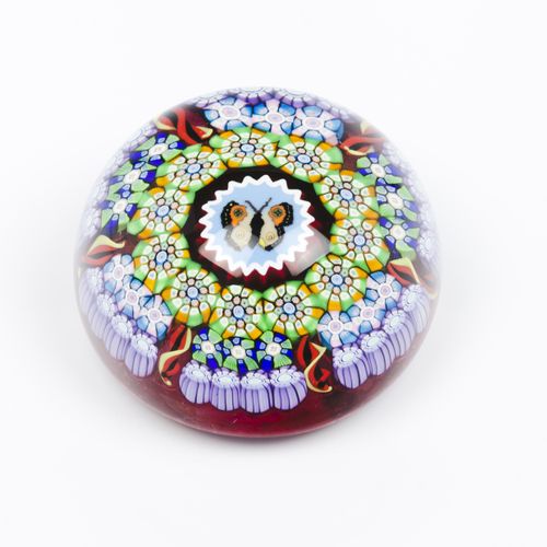 Null A paperweight
Glass paste

Inner "millefiori" decoration

20th century

Dia&hellip;