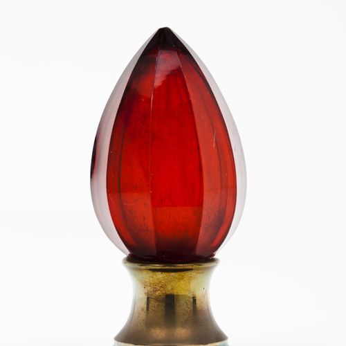Null A staircase finial
Red cut glass

Metal fitting

Possibly Baccarat or Saint&hellip;