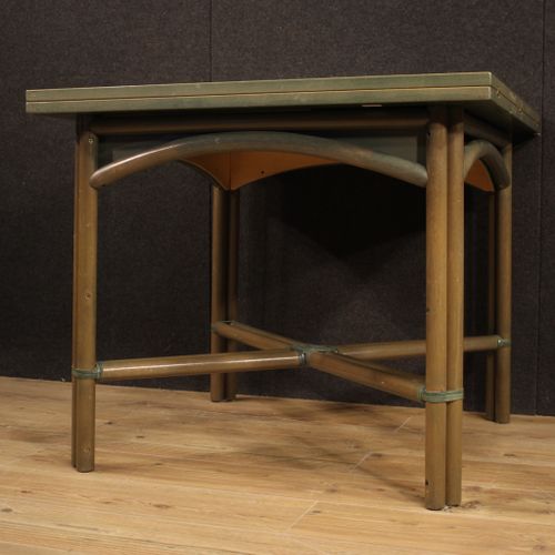 Null Table de design italien des années 80. Meuble en bois exotique et bois tres&hellip;