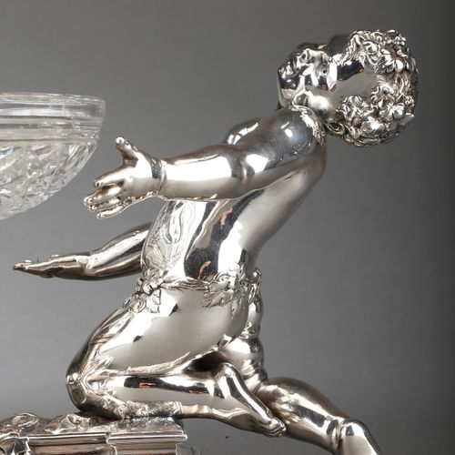 Orfèvre CHRISTOFLE Centre de table en bronze argenté et coupe en cristal XIXe Or&hellip;