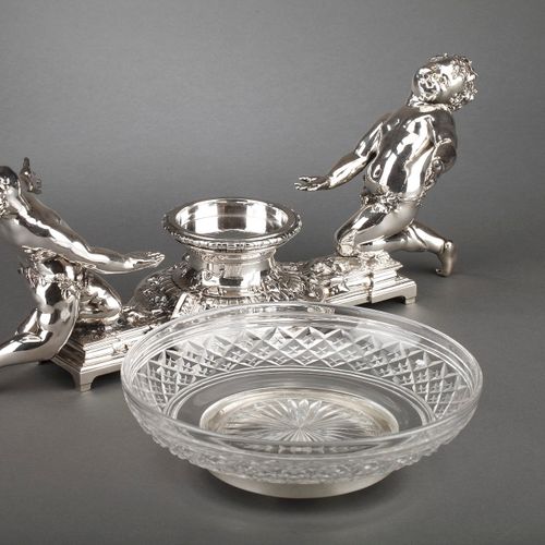 Orfèvre CHRISTOFLE Centre de table en bronze argenté et coupe en cristal XIXe Or&hellip;