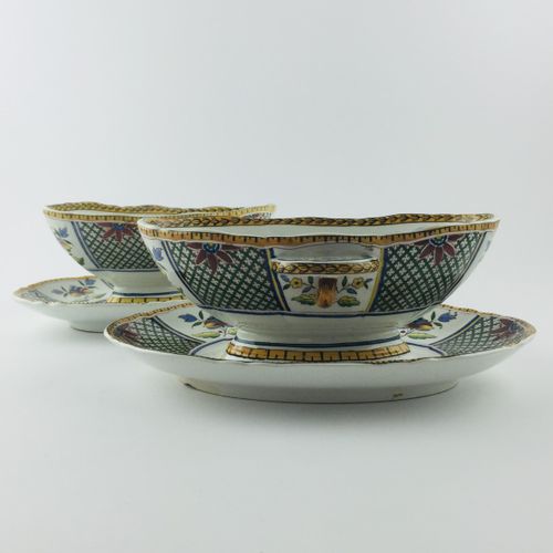 Par de salseras en porcelana Sarreguemines Pair of French sauce boats in porcela&hellip;