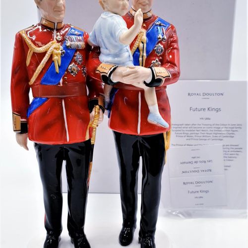 Null ROYAL DOULTON大型26厘米雕像 "FUTURE KINGS "HN 5884（包括查尔斯王子、威廉王子和乔治王子）由Neil Faulkn&hellip;