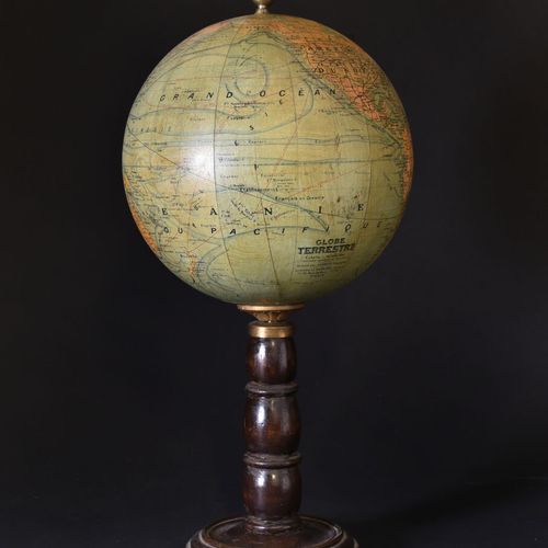 Null Globe Terrestre, dressé par Forest, géographes

Girard et Barrère, éditeurs&hellip;