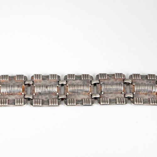 JEAN DESPRÉS (1889 1980)* Bracelet géométrique en argent composé de sept parties&hellip;