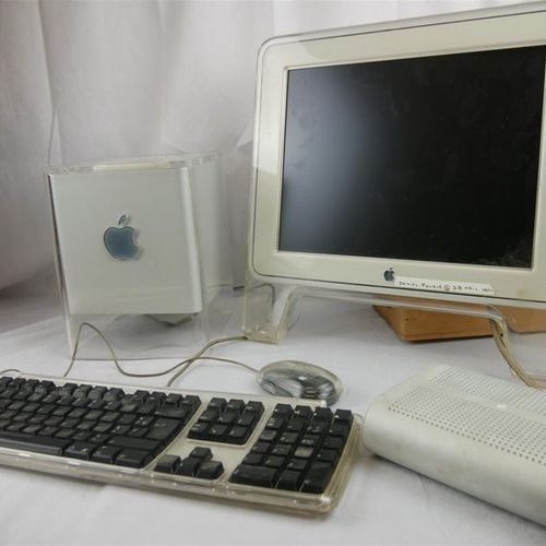 Null APPLE
Power Mac G4 Cube : écran, clavier, souris
Produit par Apple entre 20&hellip;