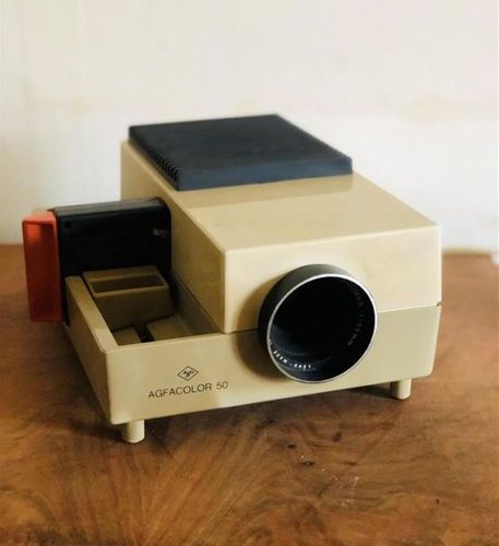 Null AGFACOLOR 50
Projecteur pour projection de diapositives
Circa 1970