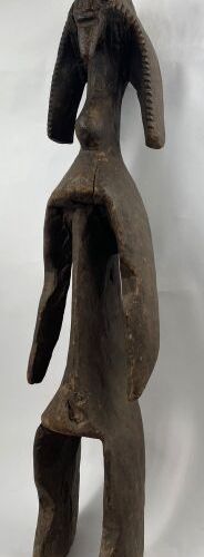 NIGERIA - Pueblo MUMUYE 
 
Gran y espectacular estatua de madera, brazos despren&hellip;
