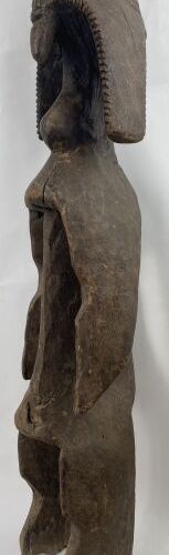 NIGERIA - MUMUYE Persone 
 
Grande e spettacolare statua lignea, braccia staccat&hellip;