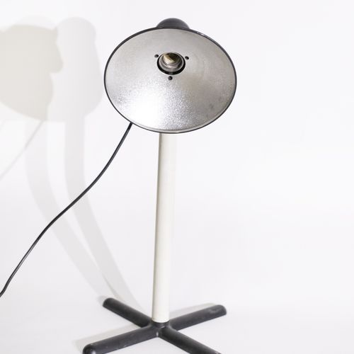 ROGER TALLON (1929 2011) Lampe de table "Micro" 
Métal et ABS Edition Erco 
Date&hellip;