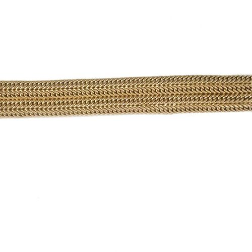 Null 
Bracelet tresse en or jaune 18K (750)


L_19,8 cm


Poids: 58,3 g