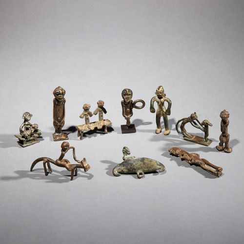 Dix amulettes et figures 
Ghana/Côte d’Ivoire/Burkina Faso 
Bronze 
H. 5,3 à 8,7&hellip;